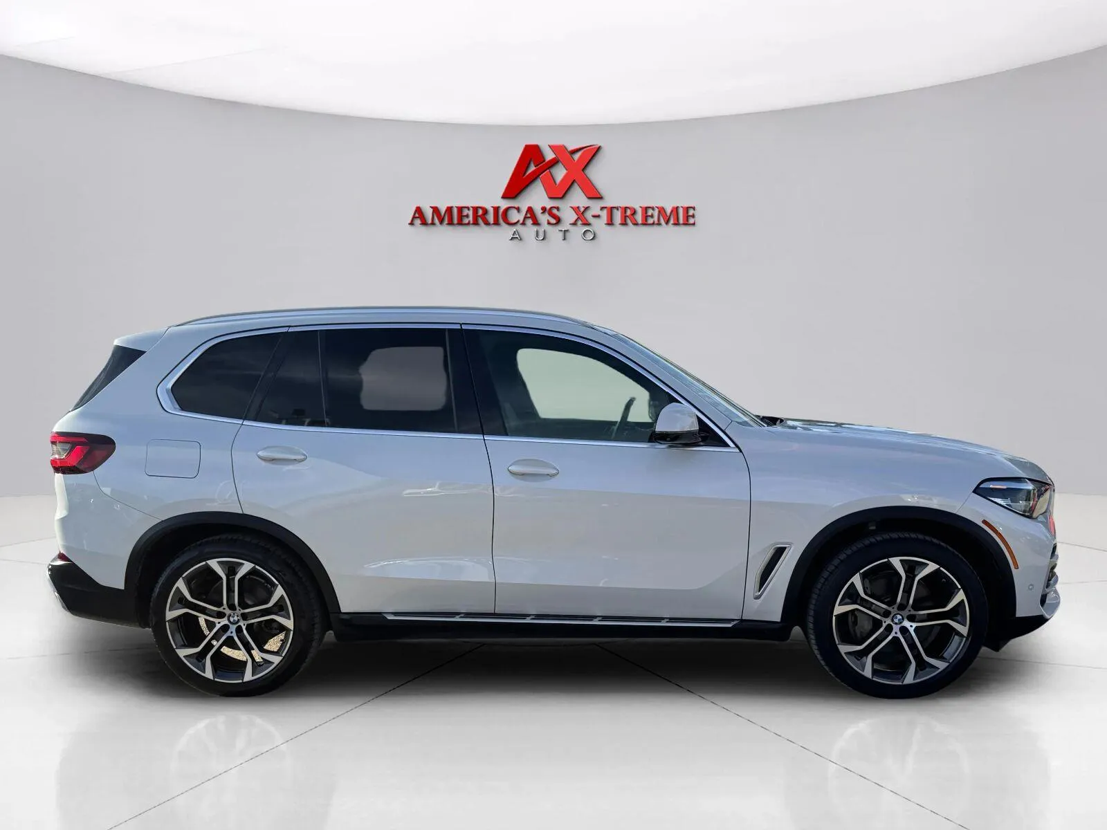 BMW X5 photo 7