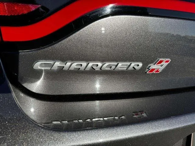 Dodge Charger photo 17