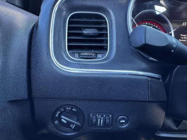 Dodge Charger photo 24