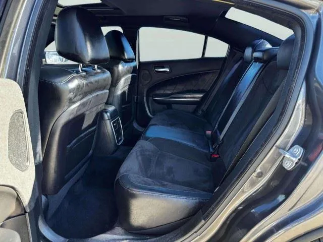 Dodge Charger photo 36