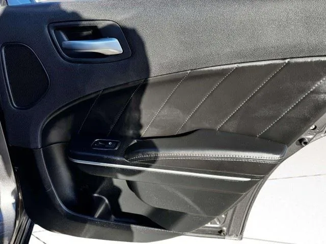 Dodge Charger photo 46