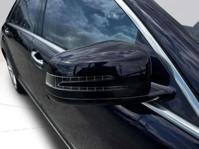 Mercedes-Benz S-Class photo 10