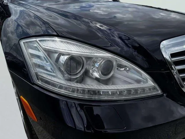 Mercedes-Benz S-Class photo 11