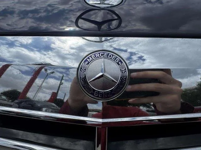 Mercedes-Benz S-Class photo 13