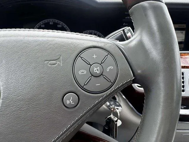 Mercedes-Benz S-Class photo 27