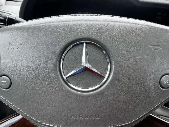 Mercedes-Benz S-Class photo 29