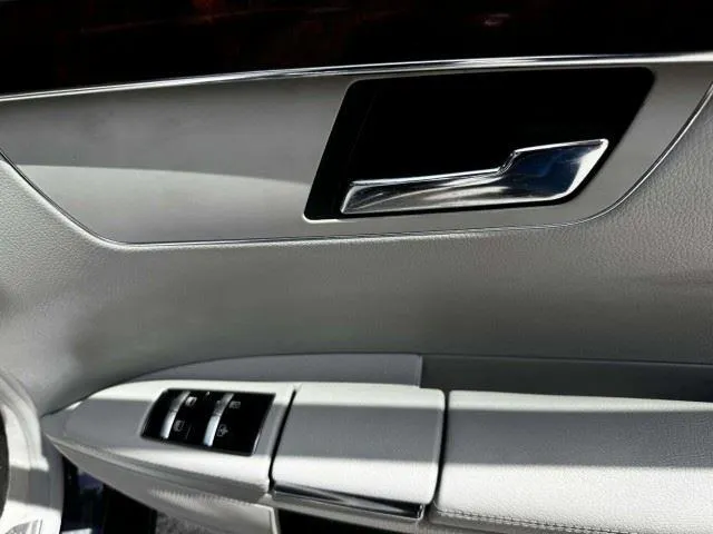 Mercedes-Benz S-Class photo 48
