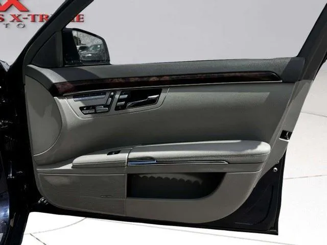 Mercedes-Benz S-Class photo 51