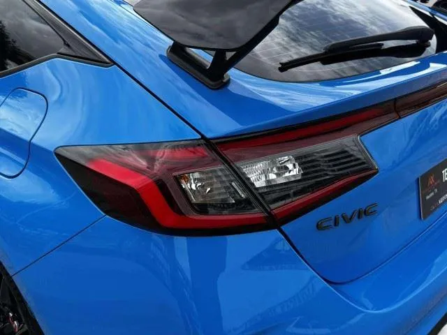 Honda Civic photo 16
