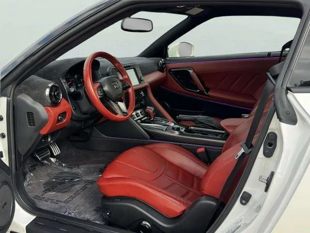 Nissan GT-R photo 23