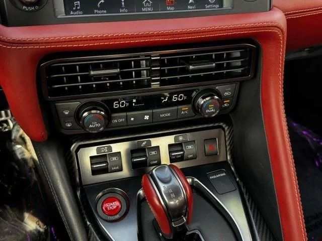 Nissan GT-R photo 35