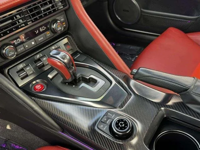 Nissan GT-R photo 36