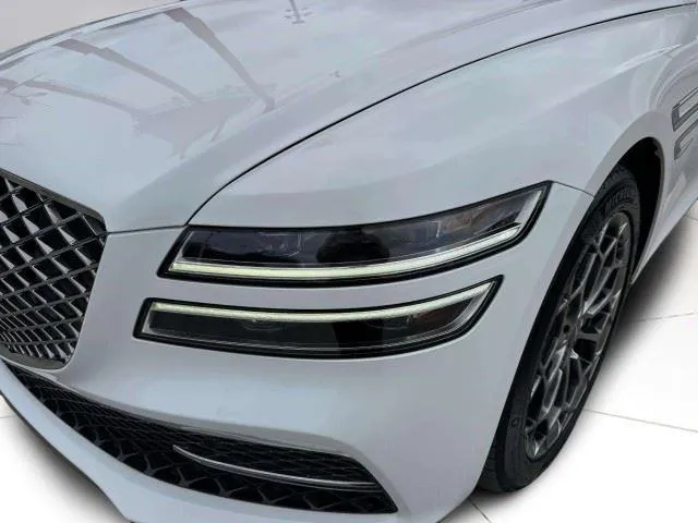 Genesis G80 photo 13