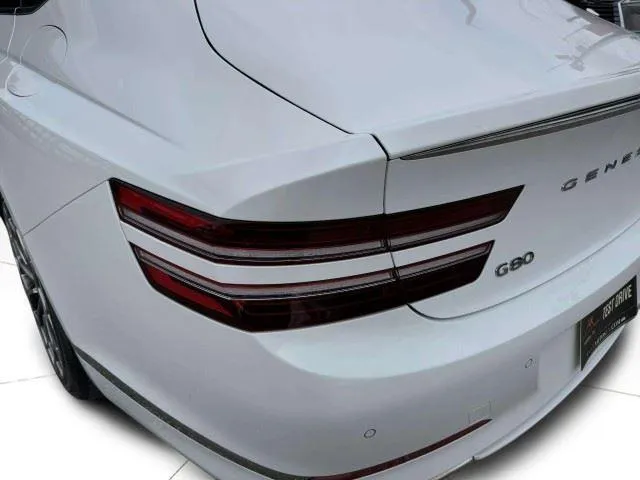 Genesis G80 photo 15