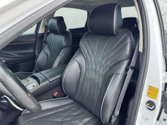 Genesis G80 photo 21
