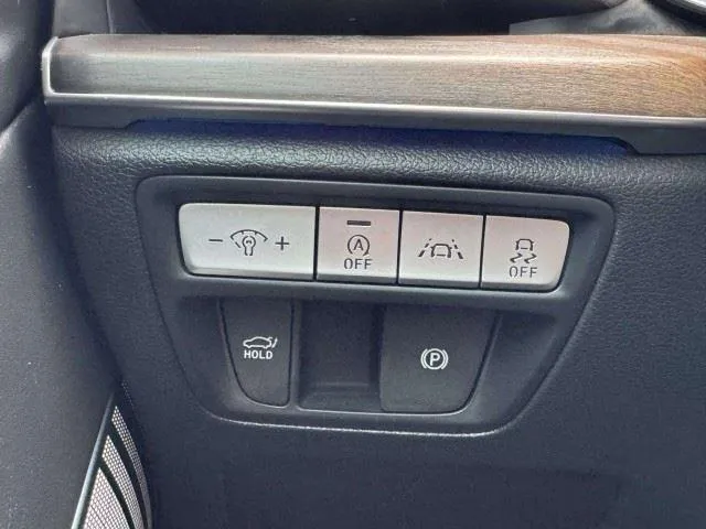 Genesis G80 photo 24