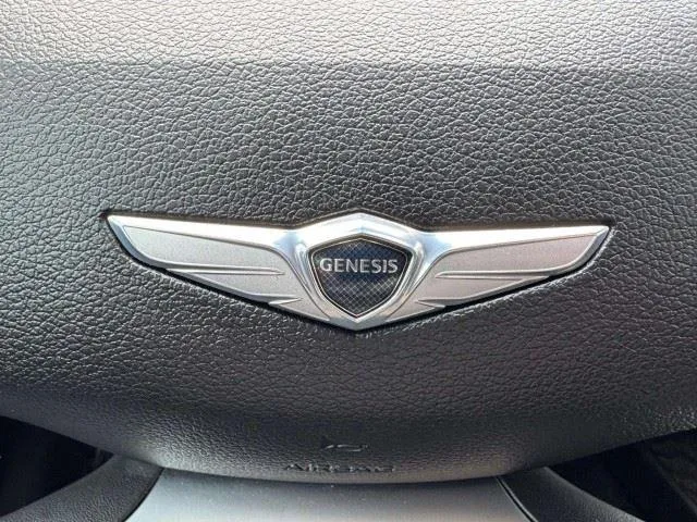 Genesis G80 photo 29