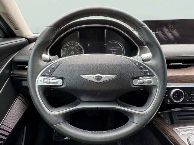 Genesis G80 photo 31