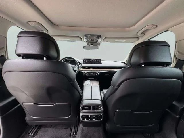 Genesis G80 photo 45