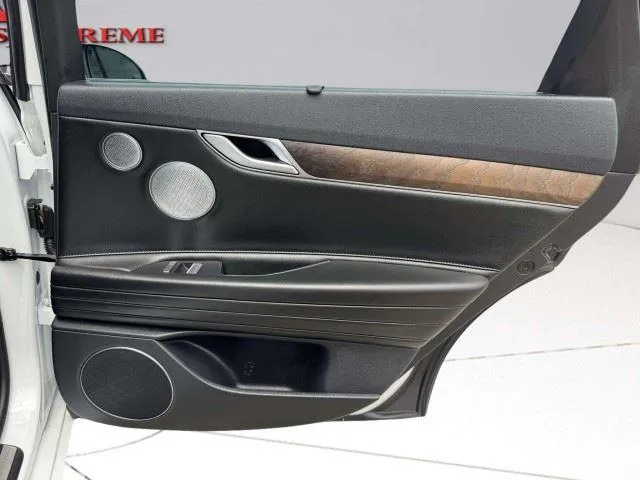 Genesis G80 photo 47