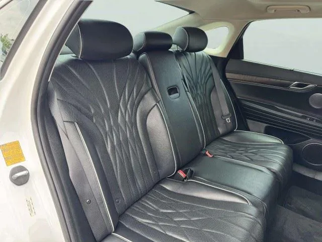 Genesis G80 photo 49