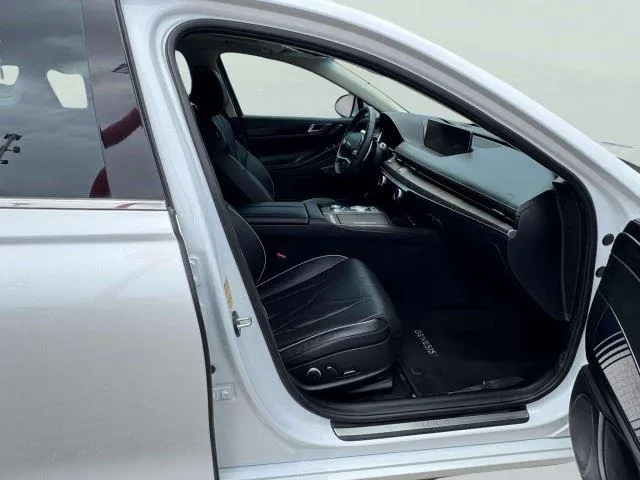 Genesis G80 photo 53