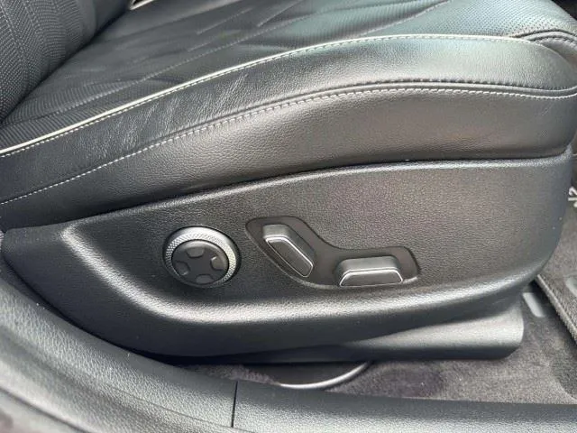 Genesis G80 photo 59