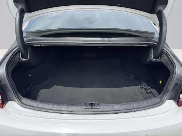 Genesis G80 photo 62