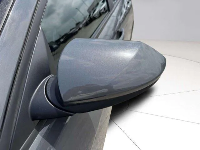 Hyundai Elantra photo 14