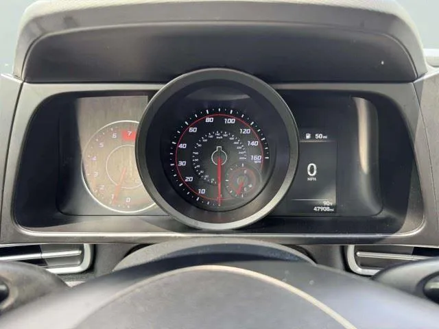 Hyundai Elantra photo 25