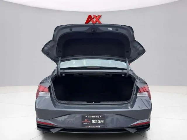 Hyundai Elantra photo 61