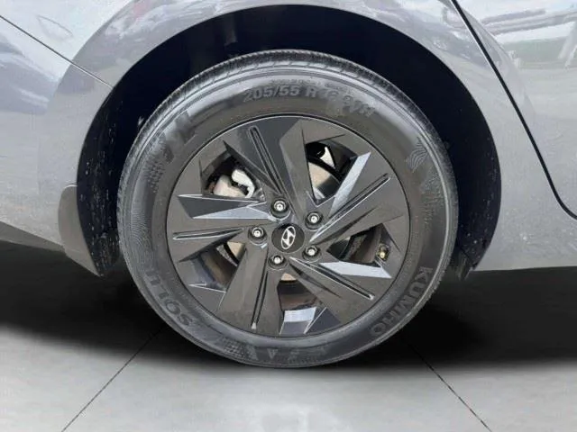 Hyundai Elantra photo 65
