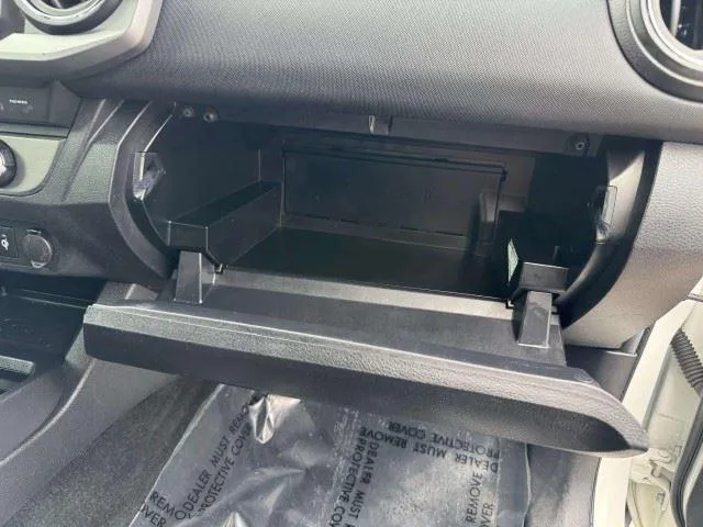 Toyota Tacoma photo 57