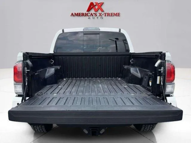Toyota Tacoma photo 58