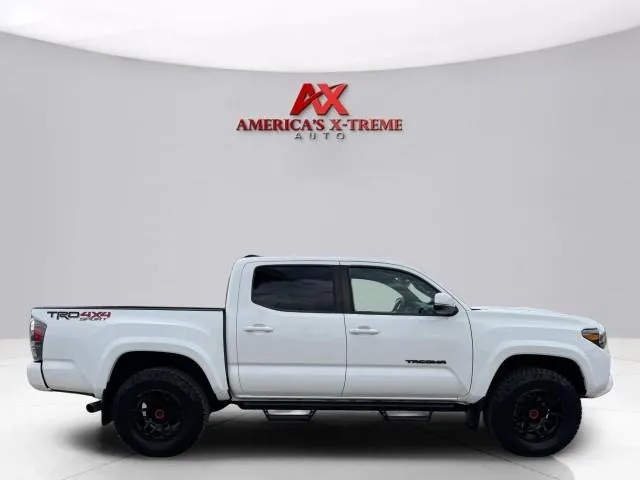 Toyota Tacoma photo 7