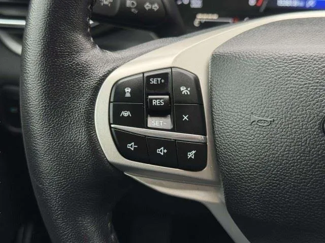 Ford Explorer photo 27