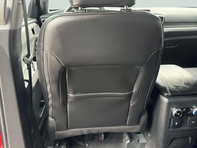 Ford Explorer photo 42