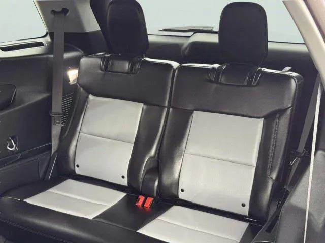 Ford Explorer photo 47