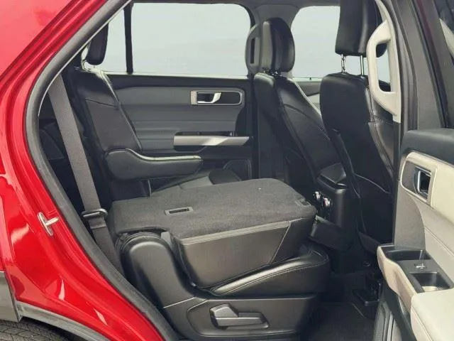 Ford Explorer photo 54
