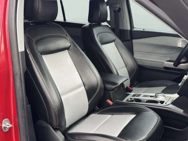 Ford Explorer photo 61
