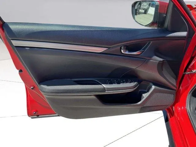 Honda Civic photo 19