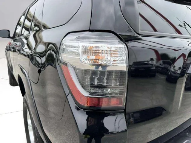 Toyota 4Runner photo 16