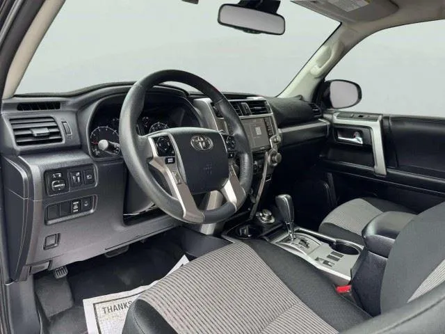 Toyota 4Runner photo 23