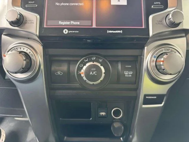 Toyota 4Runner photo 35