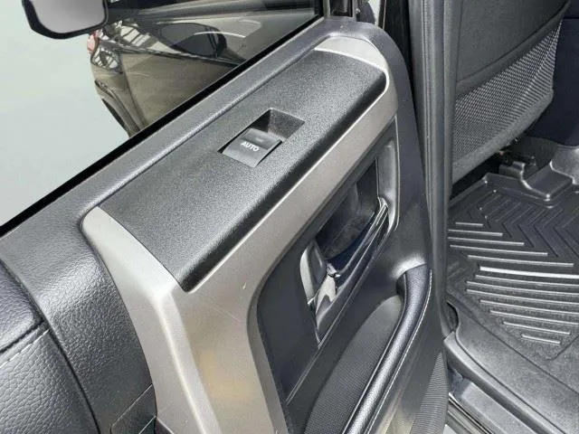 Toyota 4Runner photo 40
