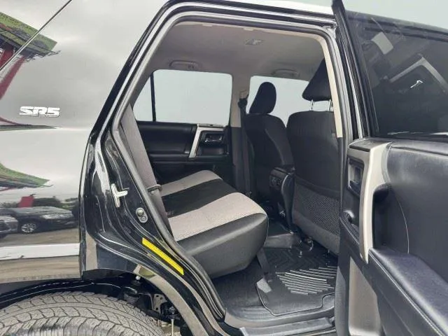 Toyota 4Runner photo 47