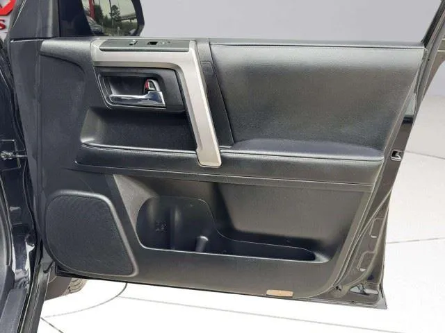 Toyota 4Runner photo 53