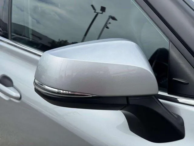 Toyota Highlander photo 10