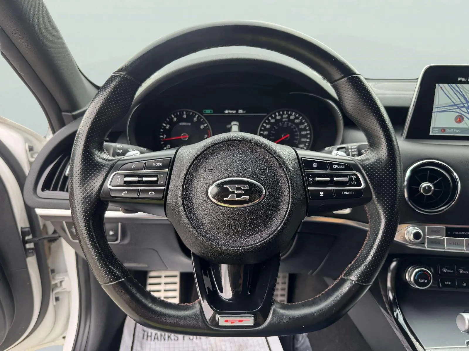 Kia Stinger photo 22