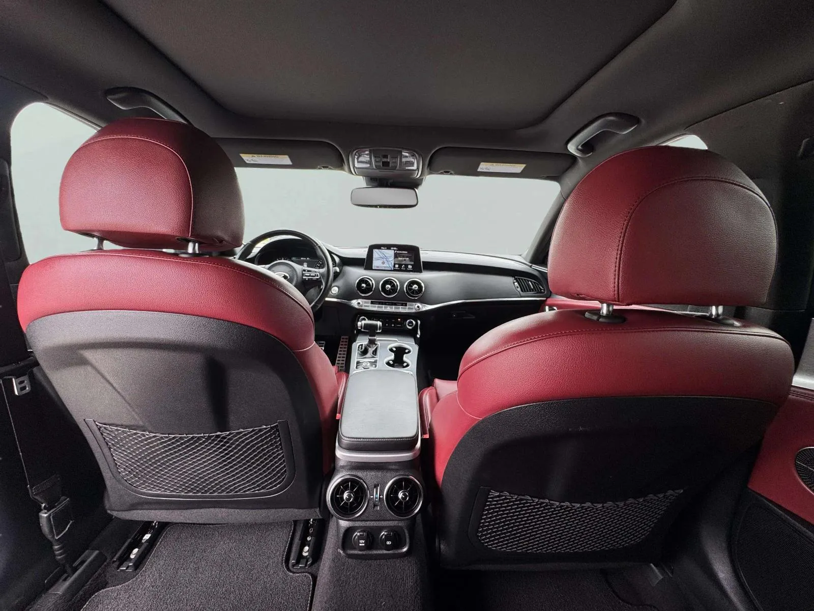 Kia Stinger photo 33